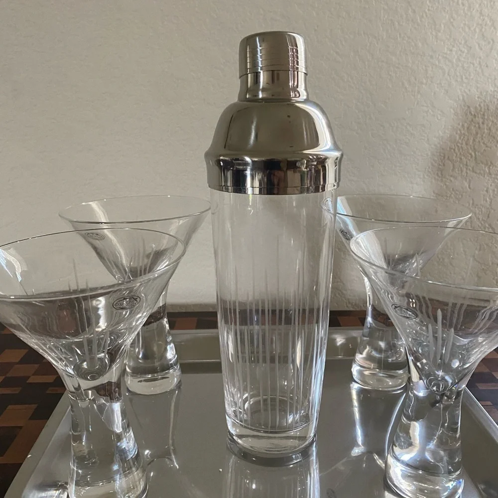 Home Essentials Hex 11  Set 4 Martini Etched Glasses Cocktail Shaker and Tray
